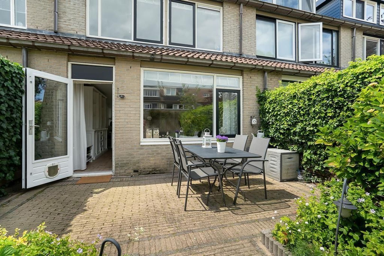 Hannie Schaftstraat, Leidschendam foto-19 blur