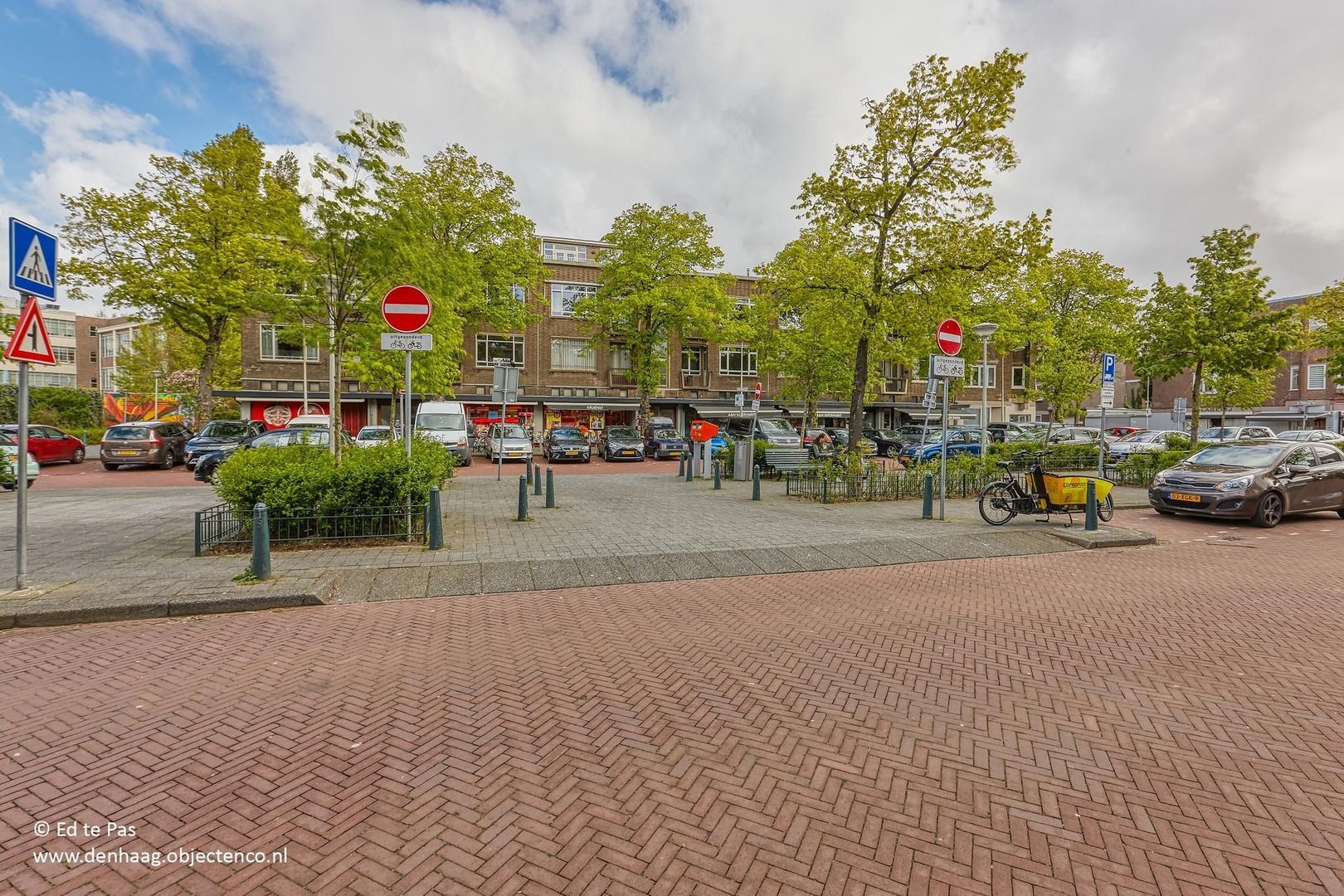 Begoniastraat, Den Haag foto-35 blur