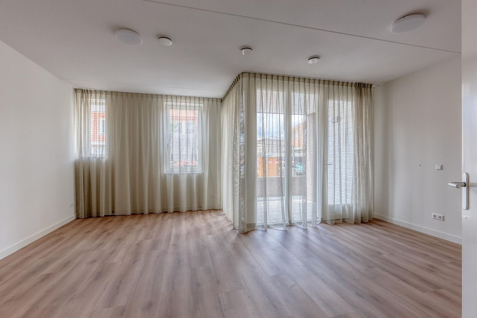 Ouverturestraat 36 A, Den Haag foto-0 blur