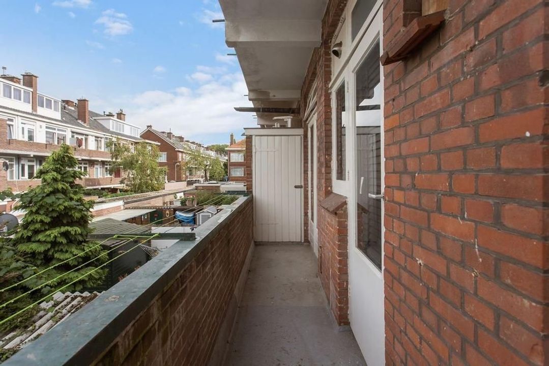 Bragastraat 82, Den Haag foto-2
