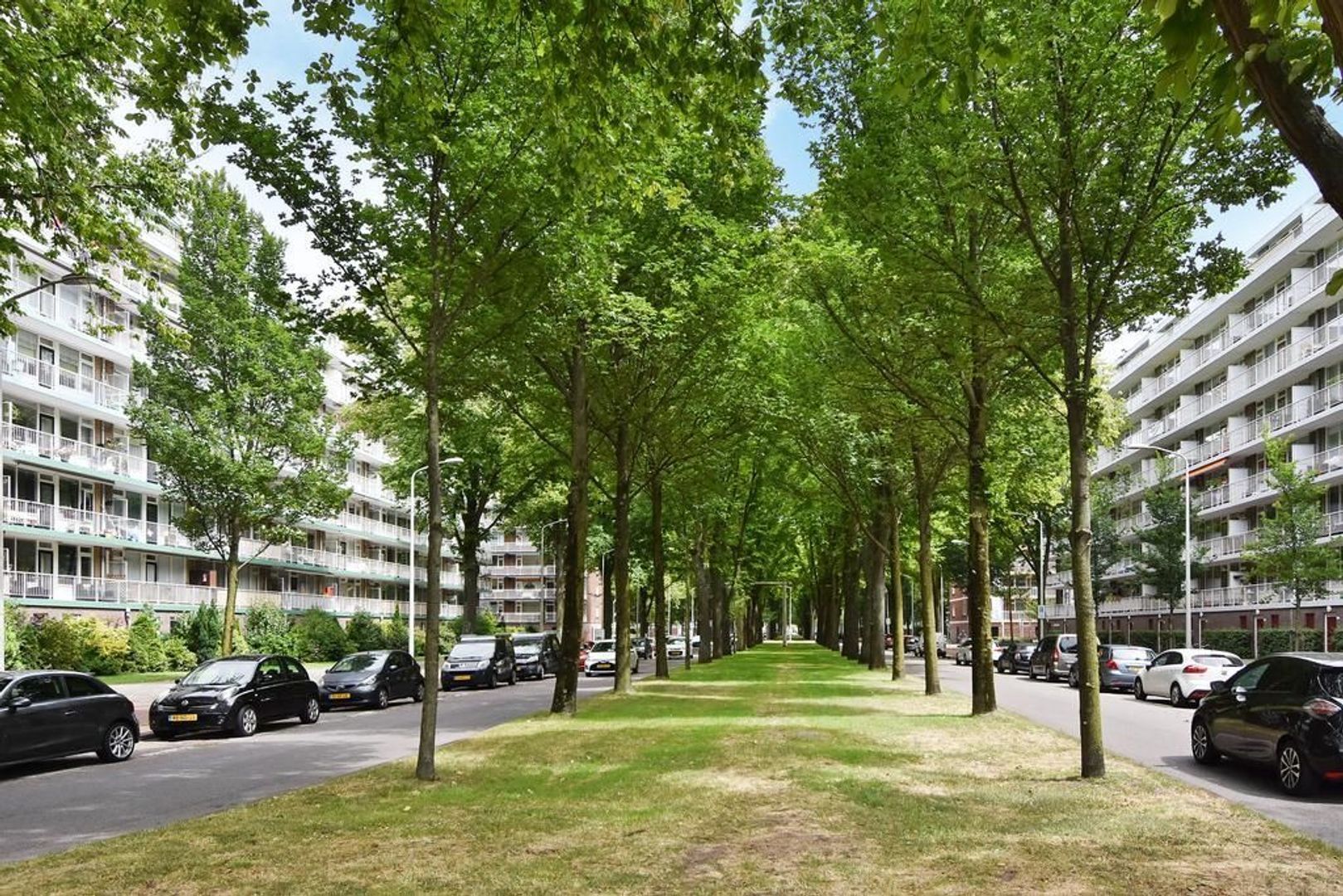 Volendamlaan 887, Den Haag foto-32