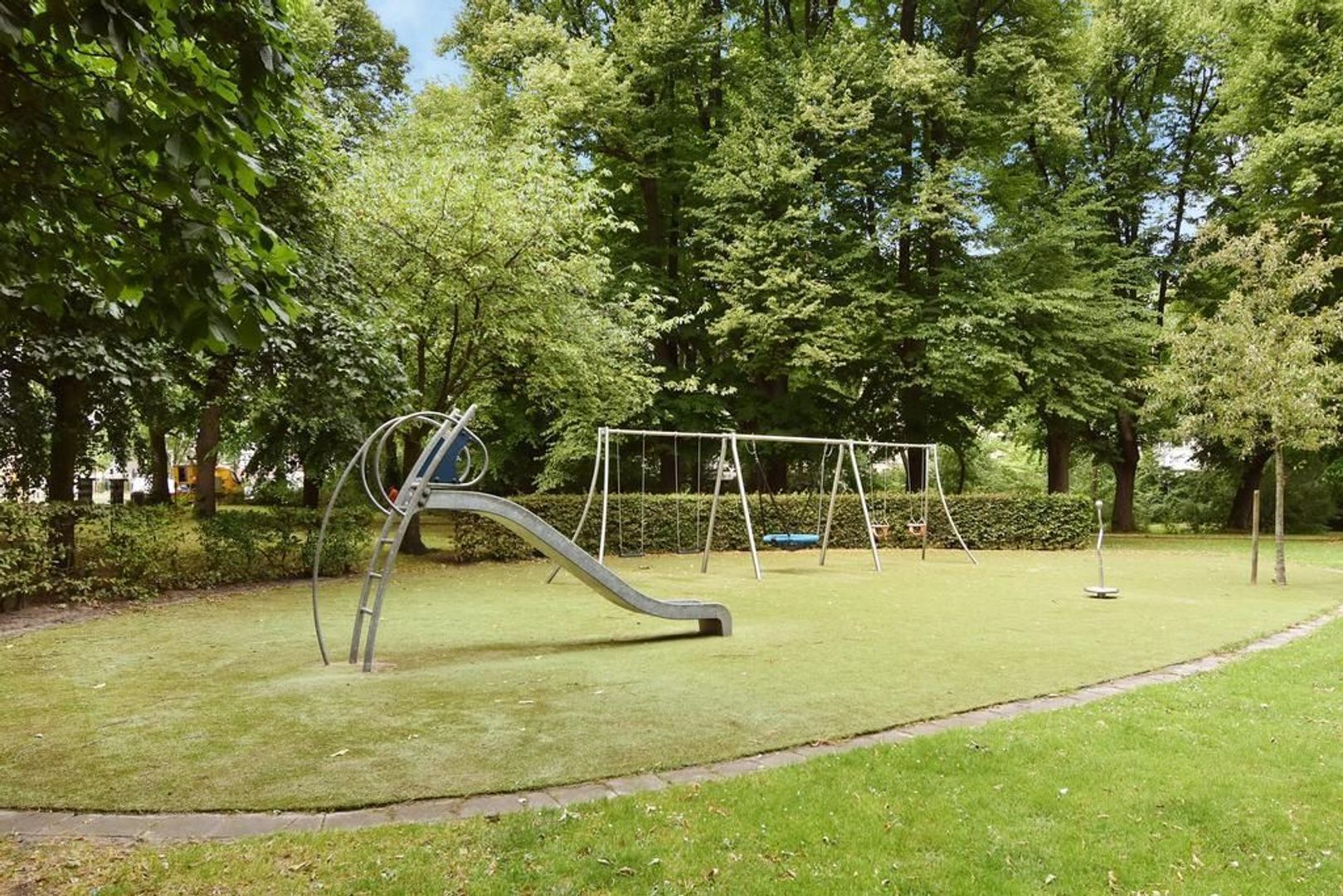 Volendamlaan 887, Den Haag foto-33