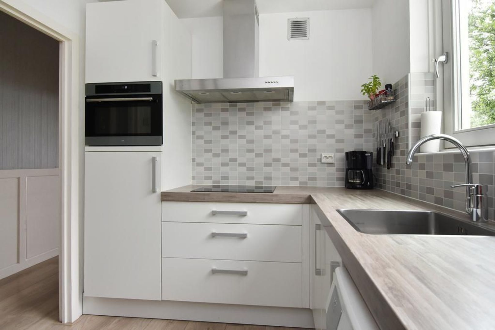 Volendamlaan 887, Den Haag foto-16