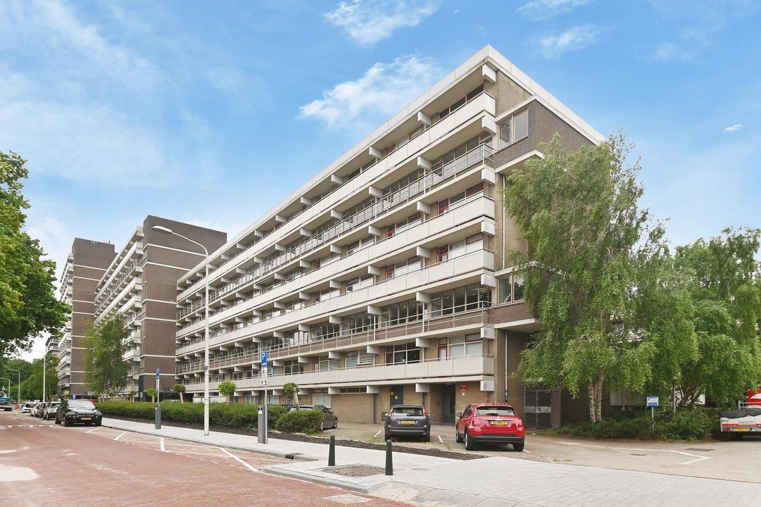 De Brink 830, Den Haag