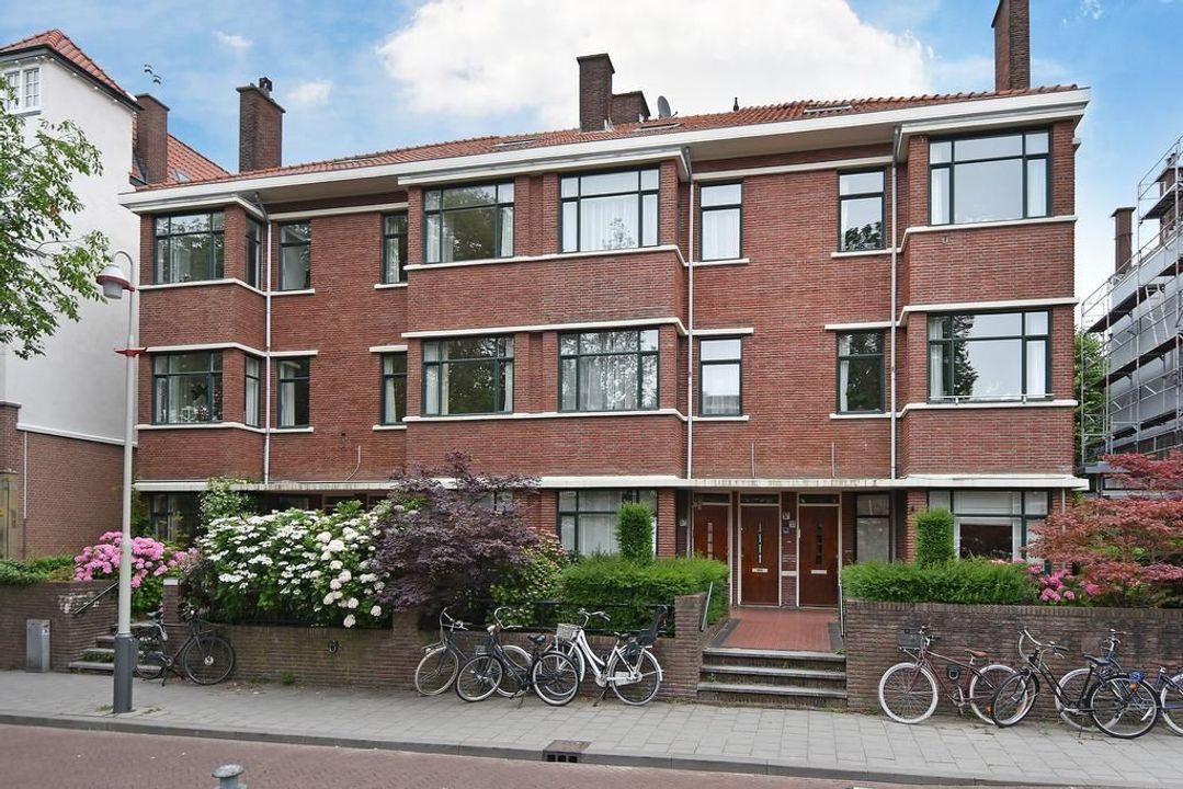 Johan van Oldenbarneveltlaan 37, Den Haag