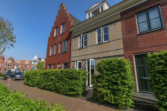 Johanna de Vriesstraat 33, Enkhuizen foto-0 thumb