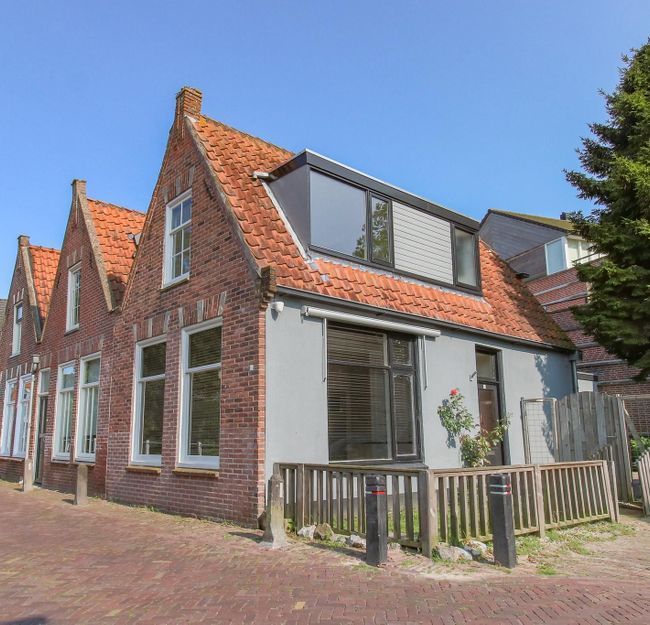 Driebanen 11, Enkhuizen