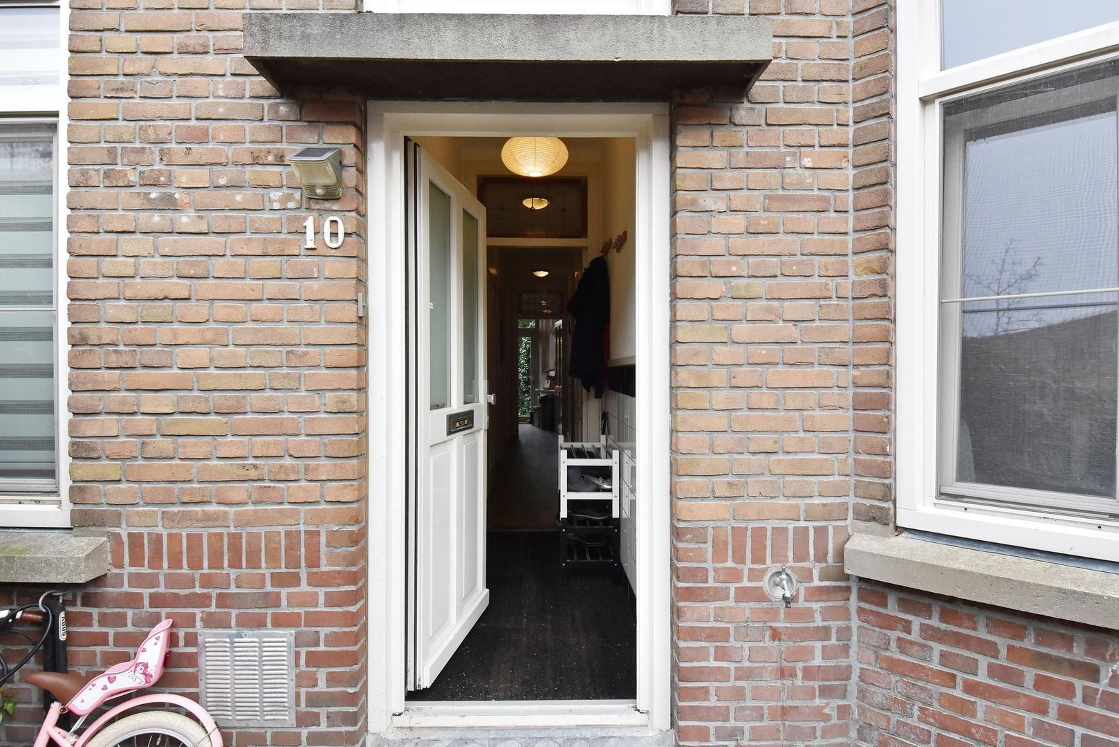 van Beijerenstraat 10, Voorburg foto-3 blur
