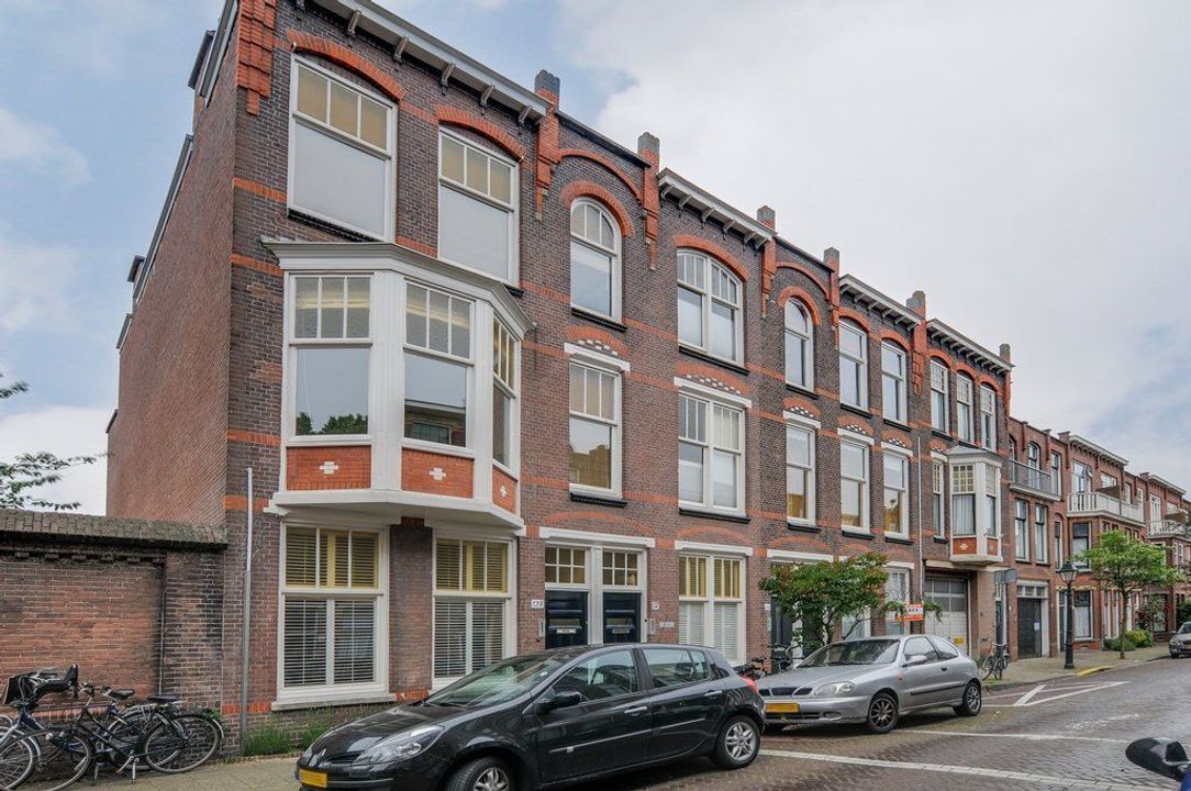 Van Loostraat 137, Den Haag