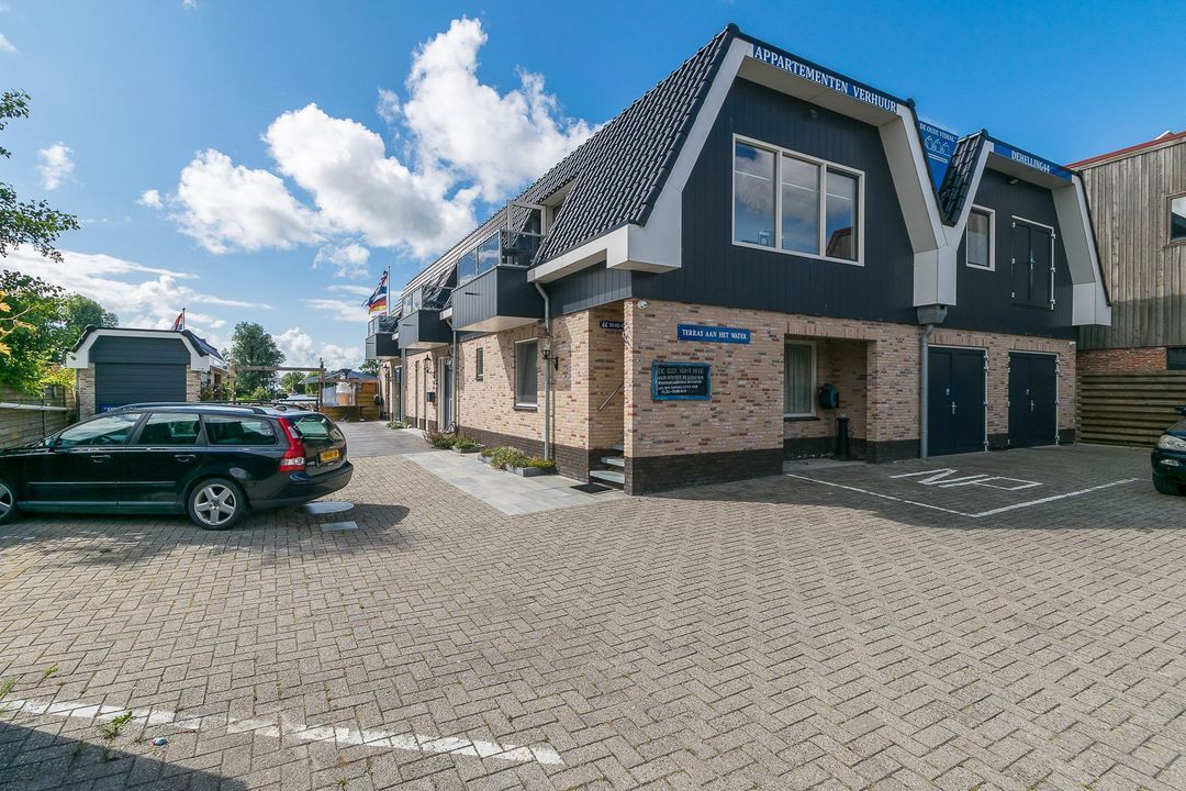 Helling 44, Heeg foto-7