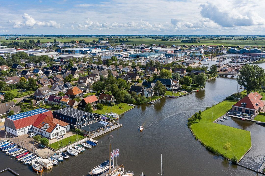 Helling 44, Heeg foto-17