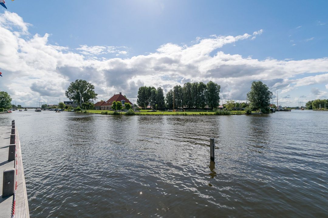 Helling 44, Heeg foto-16