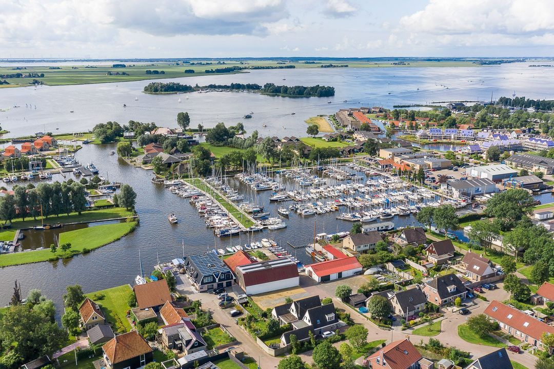 Helling 44, Heeg foto-64