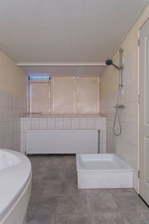 Oudewerfslaan 36, Winschoten foto-37