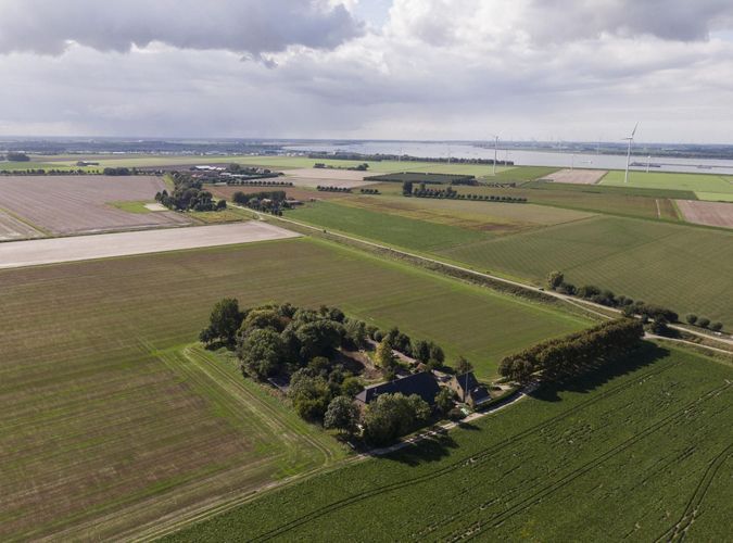Kraaiendijk 12 14, Heijningen