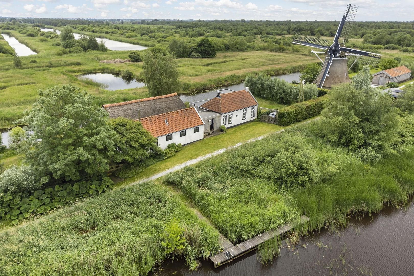 Veendijk 5, Nijetrijne