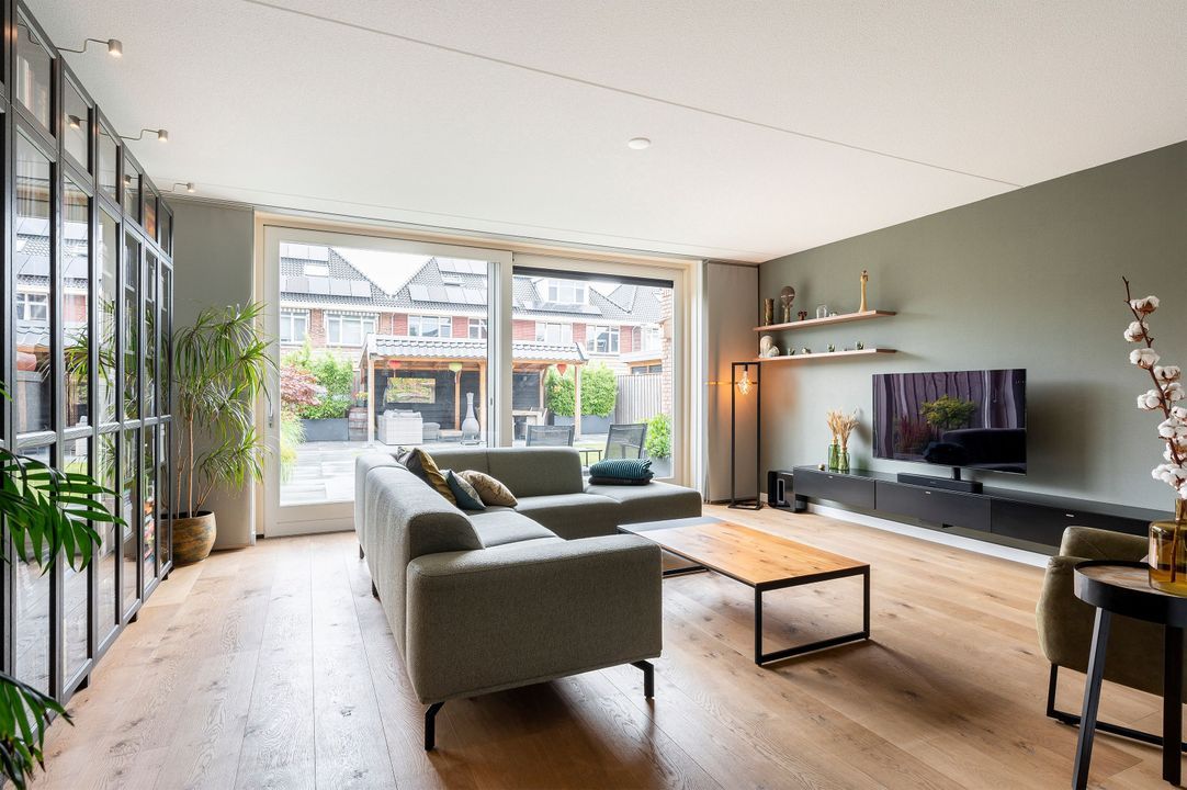 Gretha Hofstralaan 108, Vlaardingen foto-2