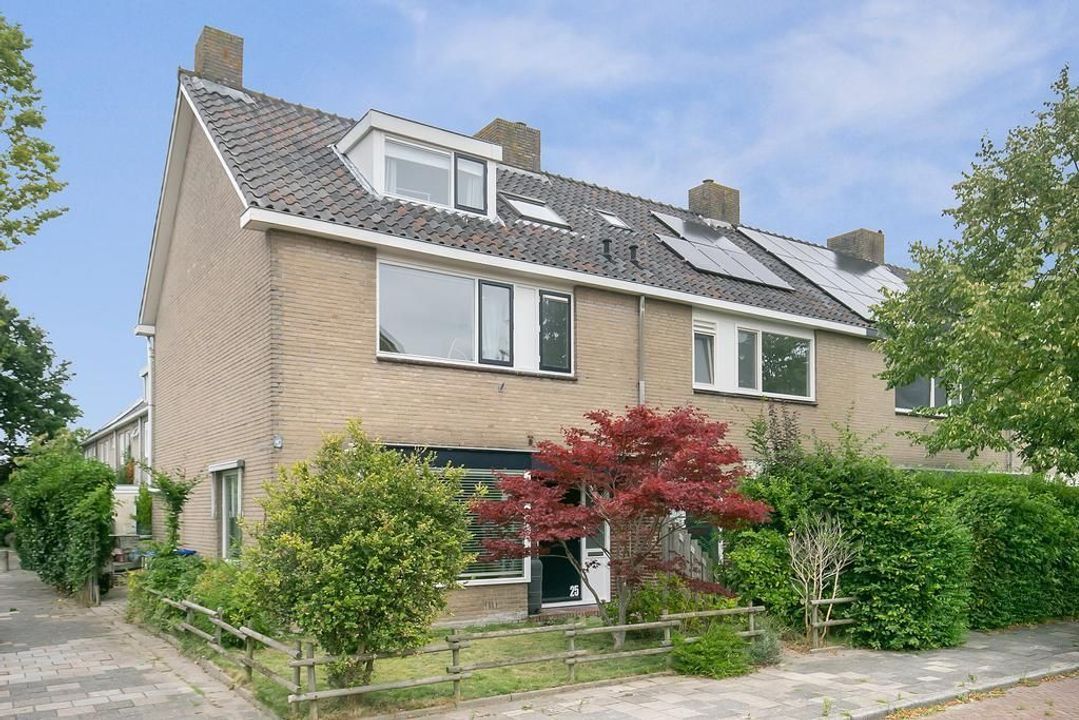 Meeuwenlaan 25, Leiderdorp
