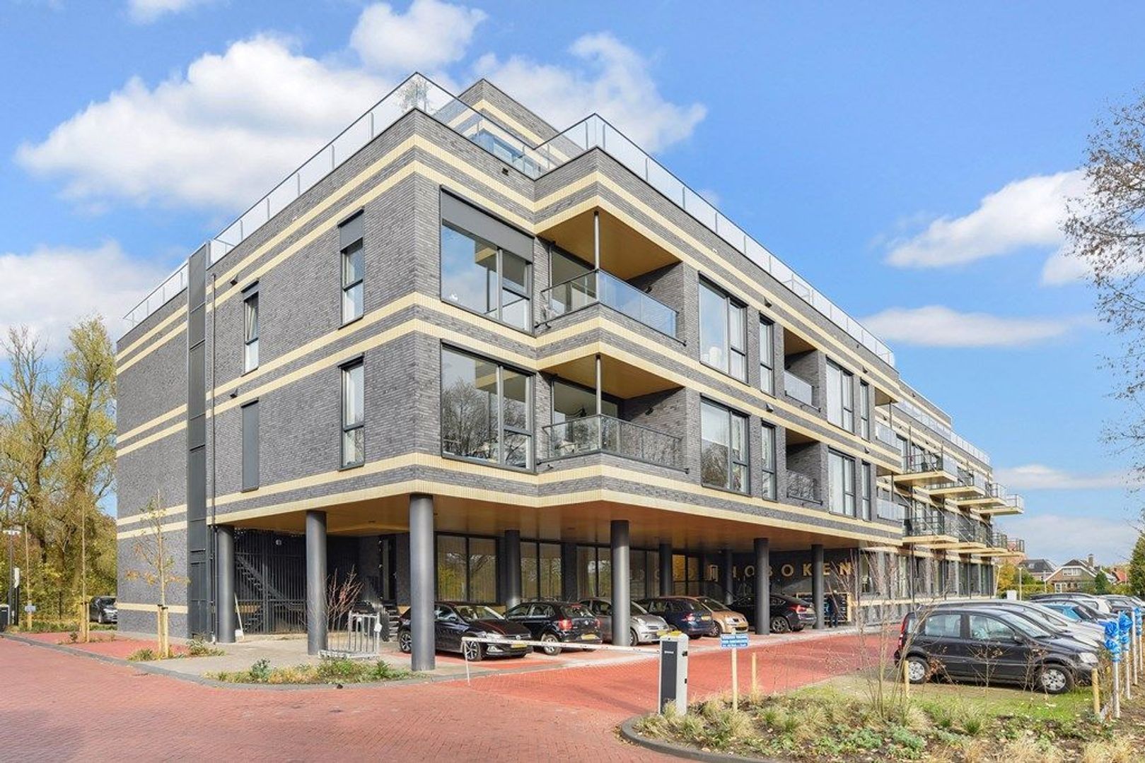 Stationsstraat 56, Rhoon foto-19