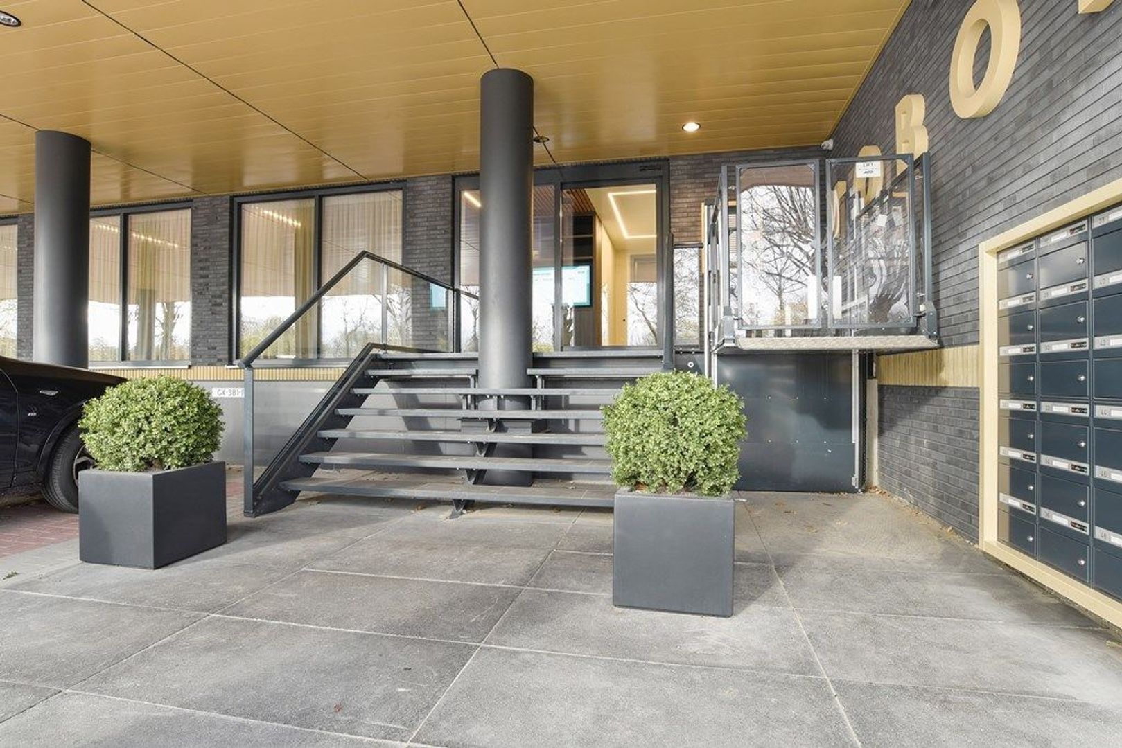 Stationsstraat 56, Rhoon foto-20