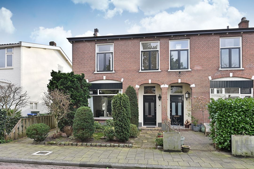 Kromme Englaan 23, Bussum