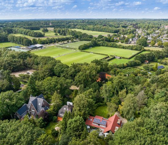 Vredelaan 76, Laren