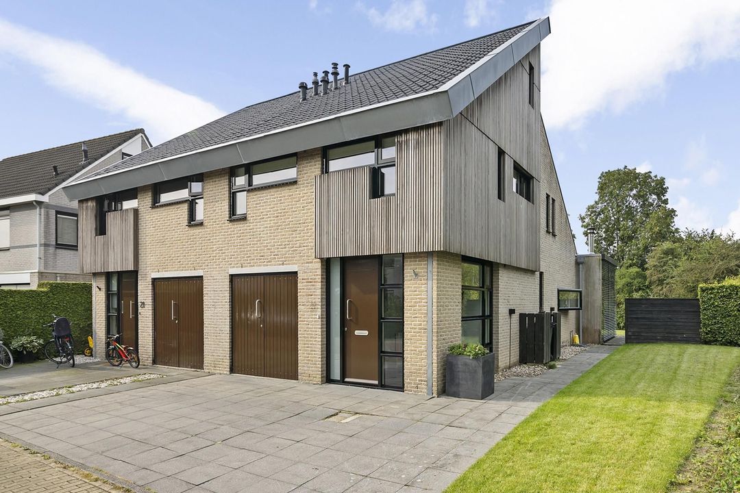 Kouwe 23, Dokkum