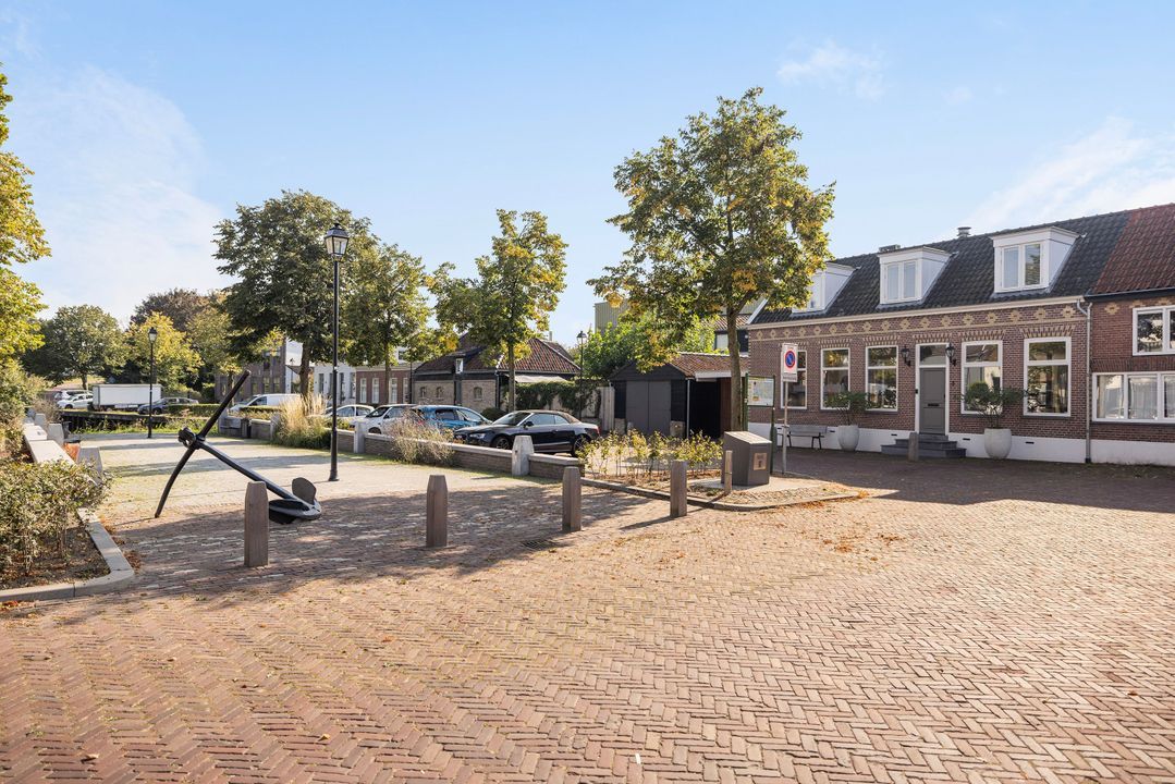 Havenkade 4, Hendrik-Ido-Ambacht foto-2