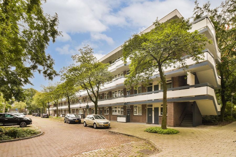 Bolestein 696, Amsterdam