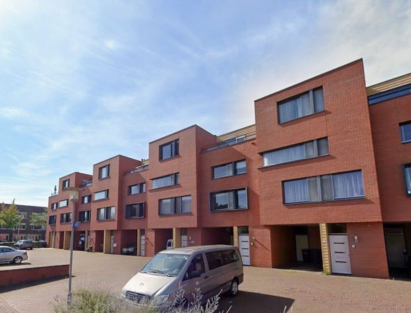 Aroldo, Eindhoven