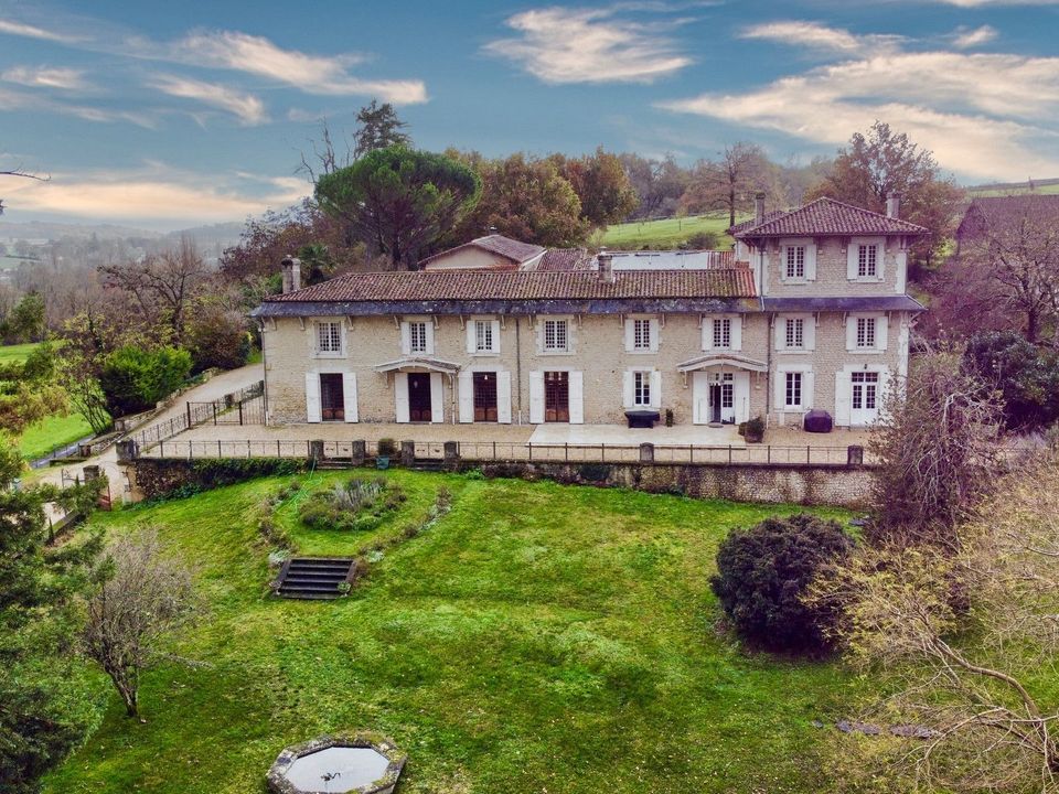Chalais, Chalais foto-2