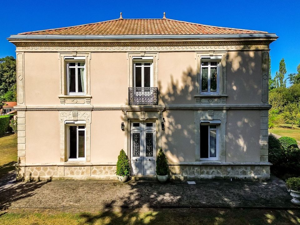 Hostens, Hostens foto-2