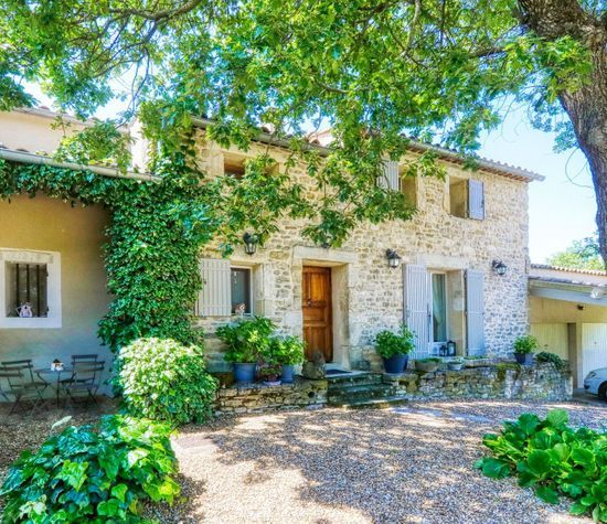 Caseneuve, Caseneuve