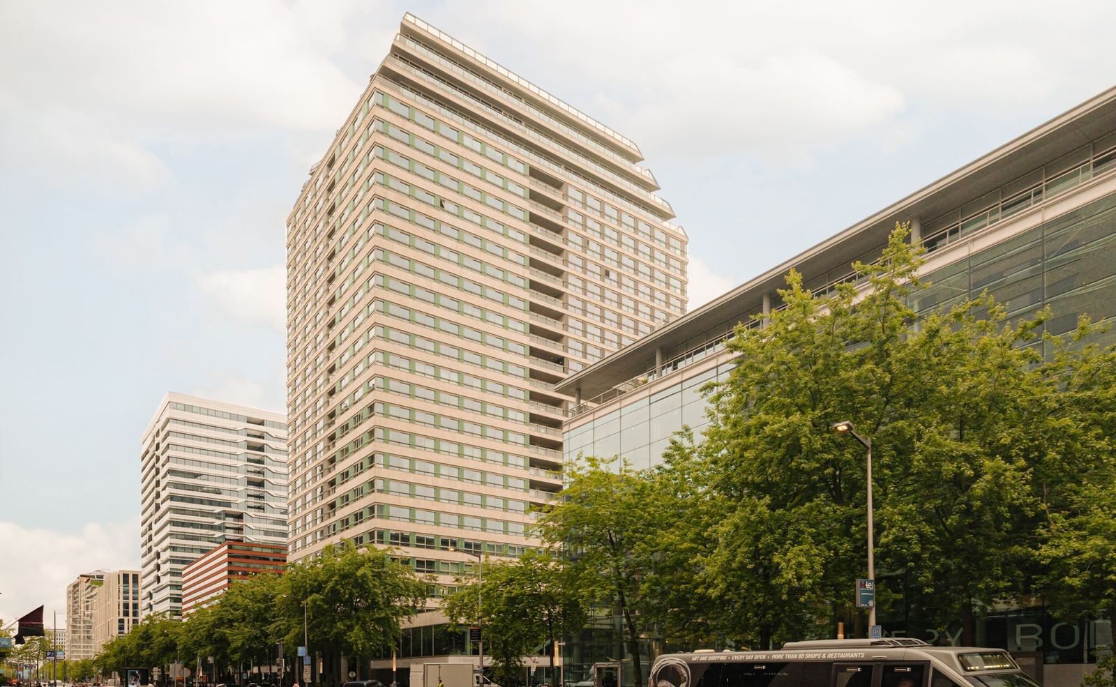 Gustav Mahlerlaan 270, Amsterdam foto-0