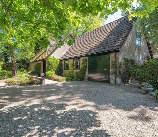 Van der Waalsweg 2, Haren GN