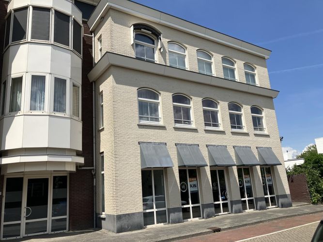 Mgr. Ariensstraat 1-03 Photo 1