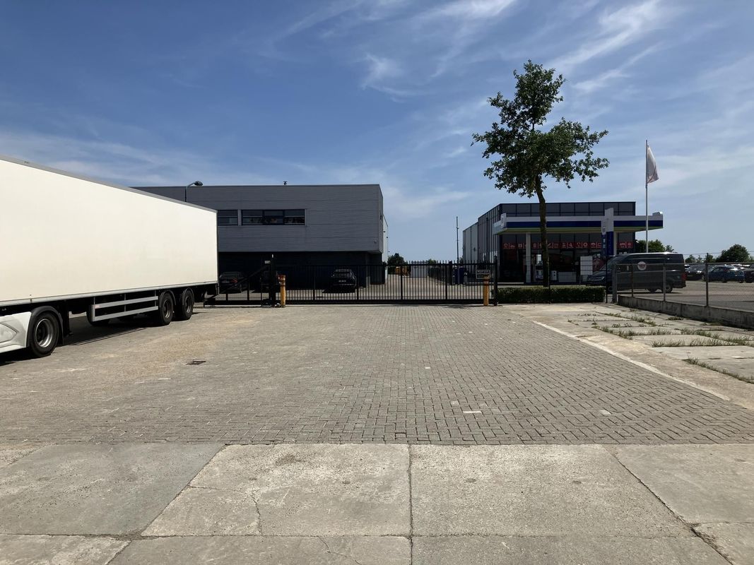 Overweg 1 Photo Blur 18