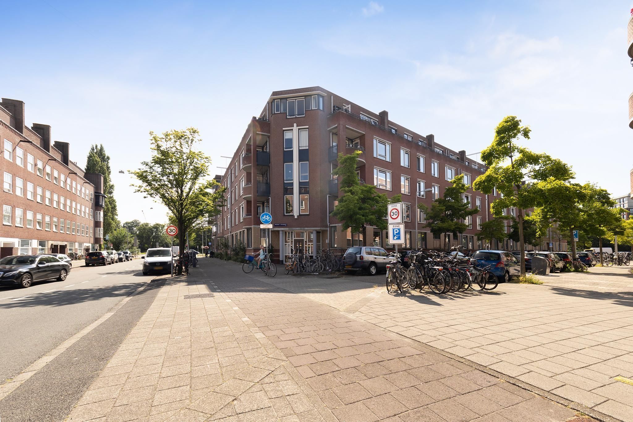 President Steynstraat 22 Photo Blur 1