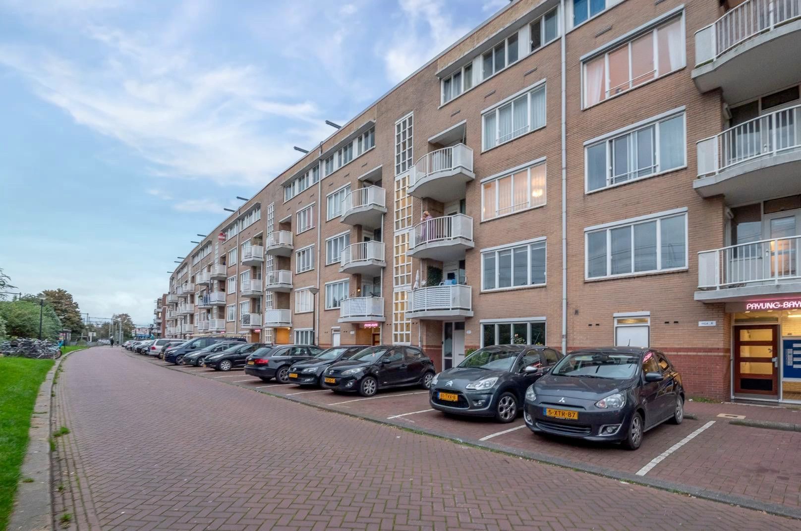 Celebesstraat 109 Photo Blur 35