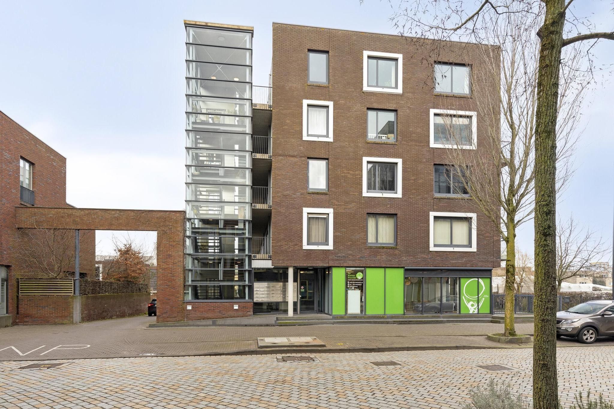 Erich Salomonstraat 579 Photo Blur 18