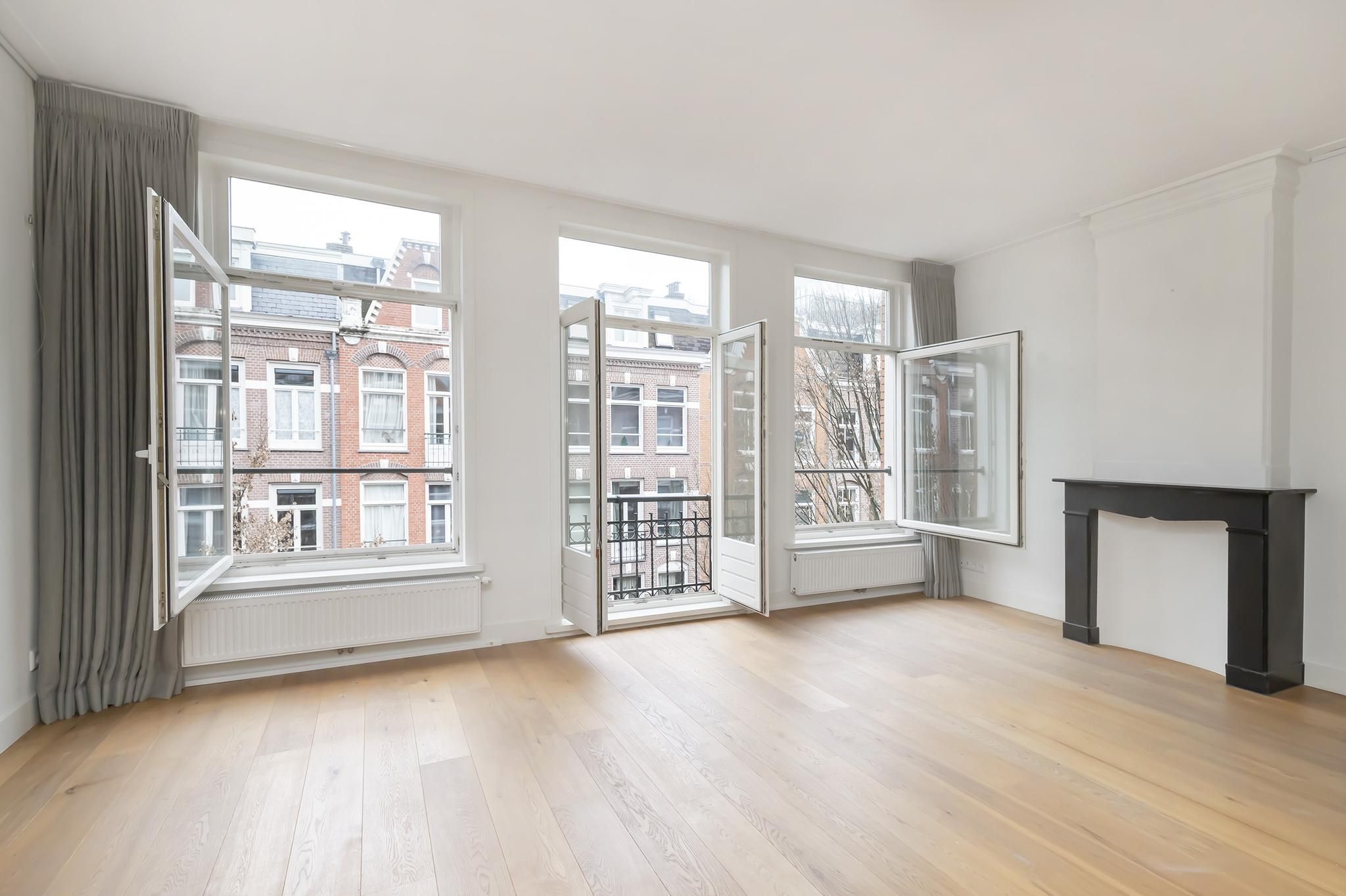 Cornelis Anthoniszstraat 463 Photo Blur 3