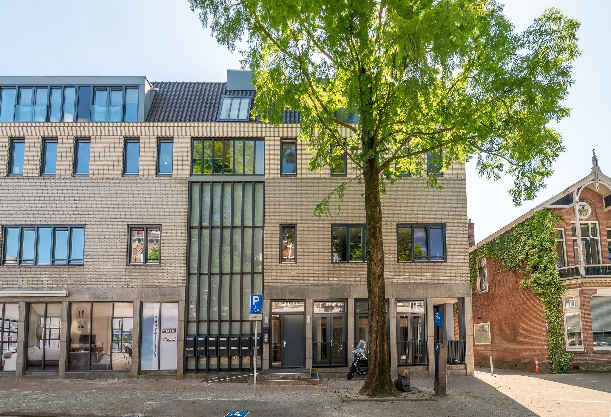 Stationsstraat 1-A Photo Blur 26