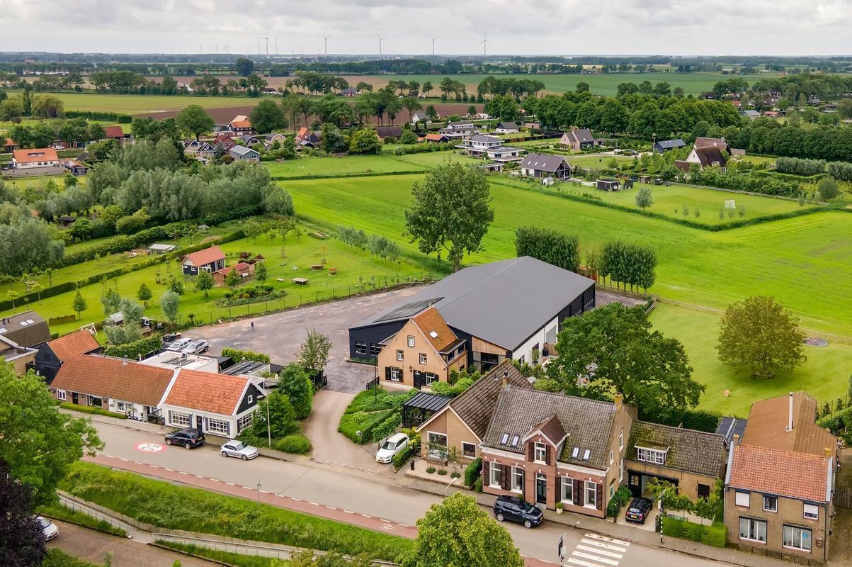 Molendijk 64-C Photo 1