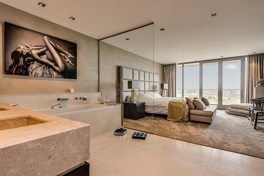 650 m² design penthouse image thumbs 1