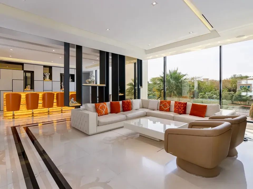 Emirates Hills image thumbs 1
