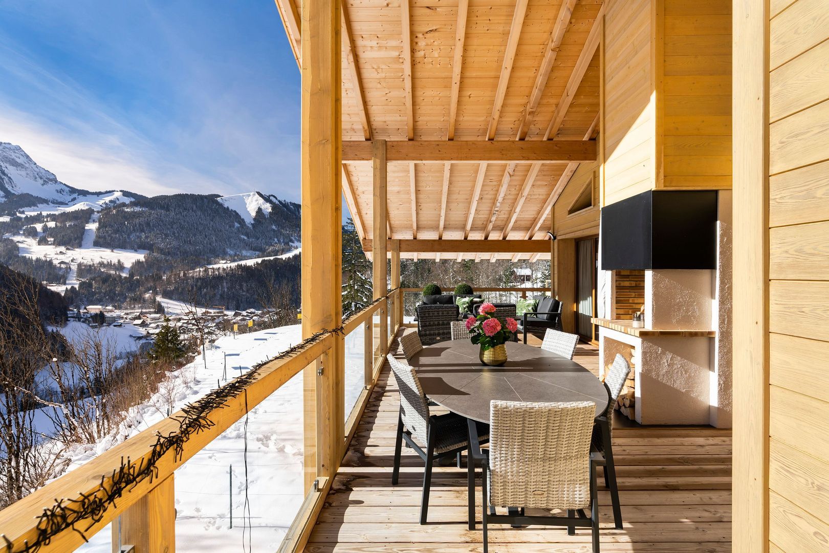 Amazing Chalet image 1