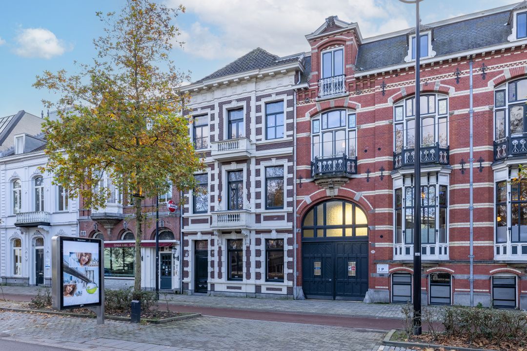 Spoorlaan 382, Tilburg