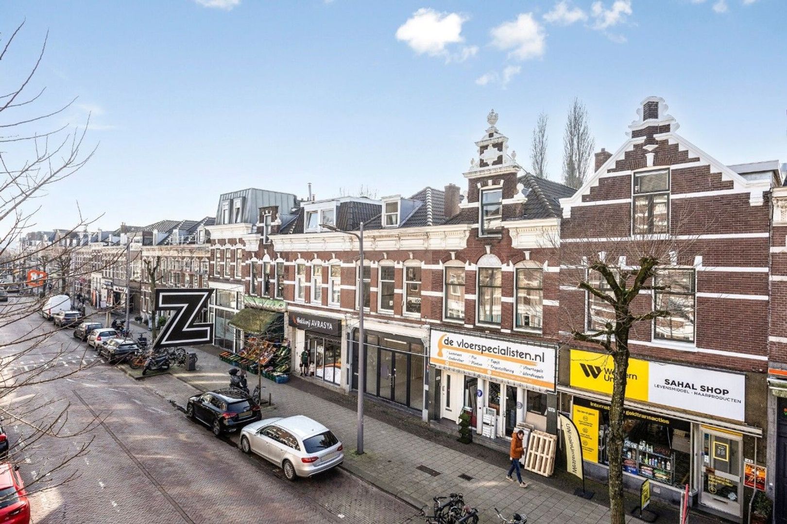 Twee winkelruimtes langdurig verhuurd in populaire Zwart Janstraat te Rotterdam 