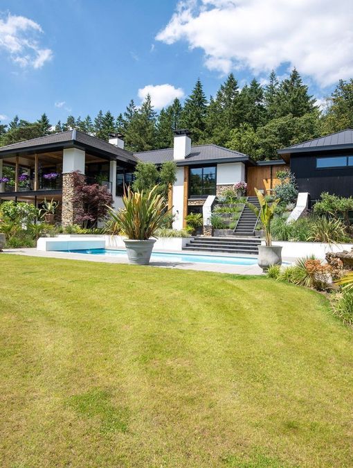 Te koop |  Bijna on-Nederlandse designvilla