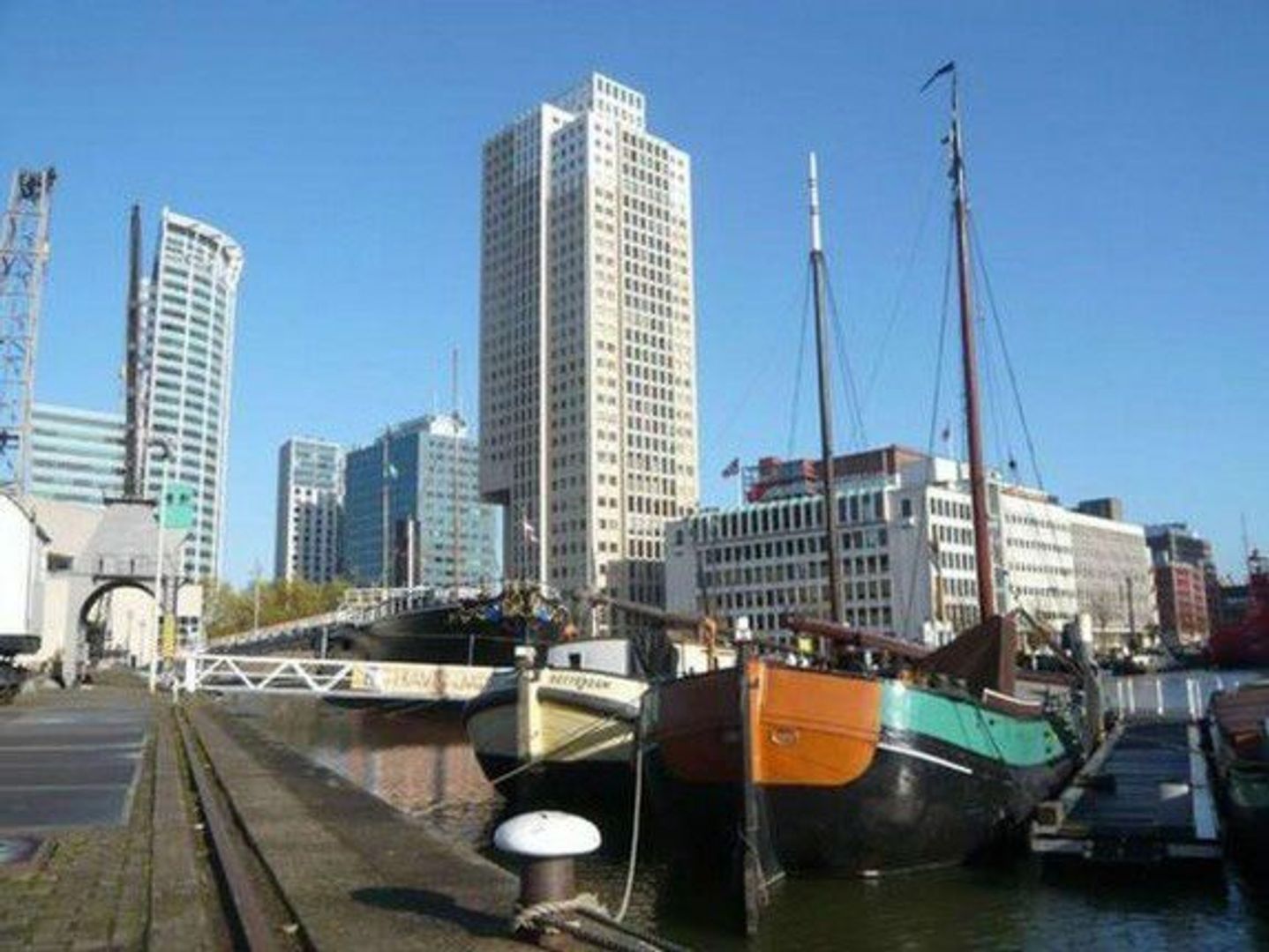 Blaak, Rotterdam foto-11 blur